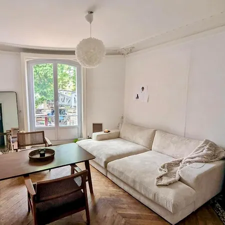 Apartment Spacieux Cosy 2 *